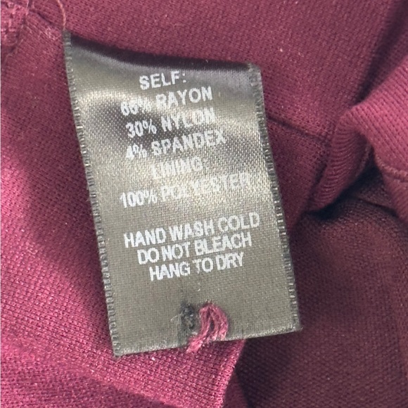 LULUS - Burgundy keyhole Front High Neck Choker Lace Panels Back Crop To… - Picture 10 of 10